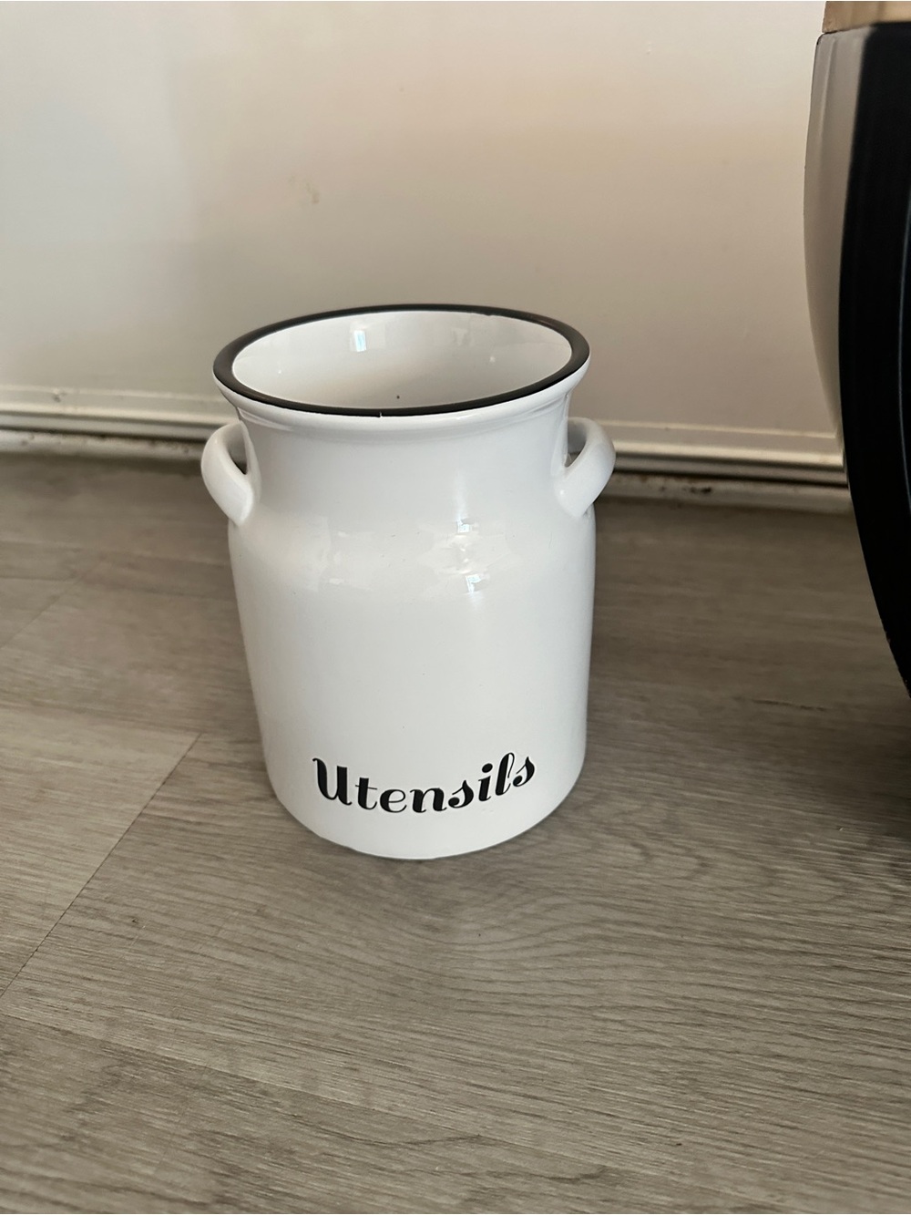 Utensils White Ceramic Countertop Utensil Holder
